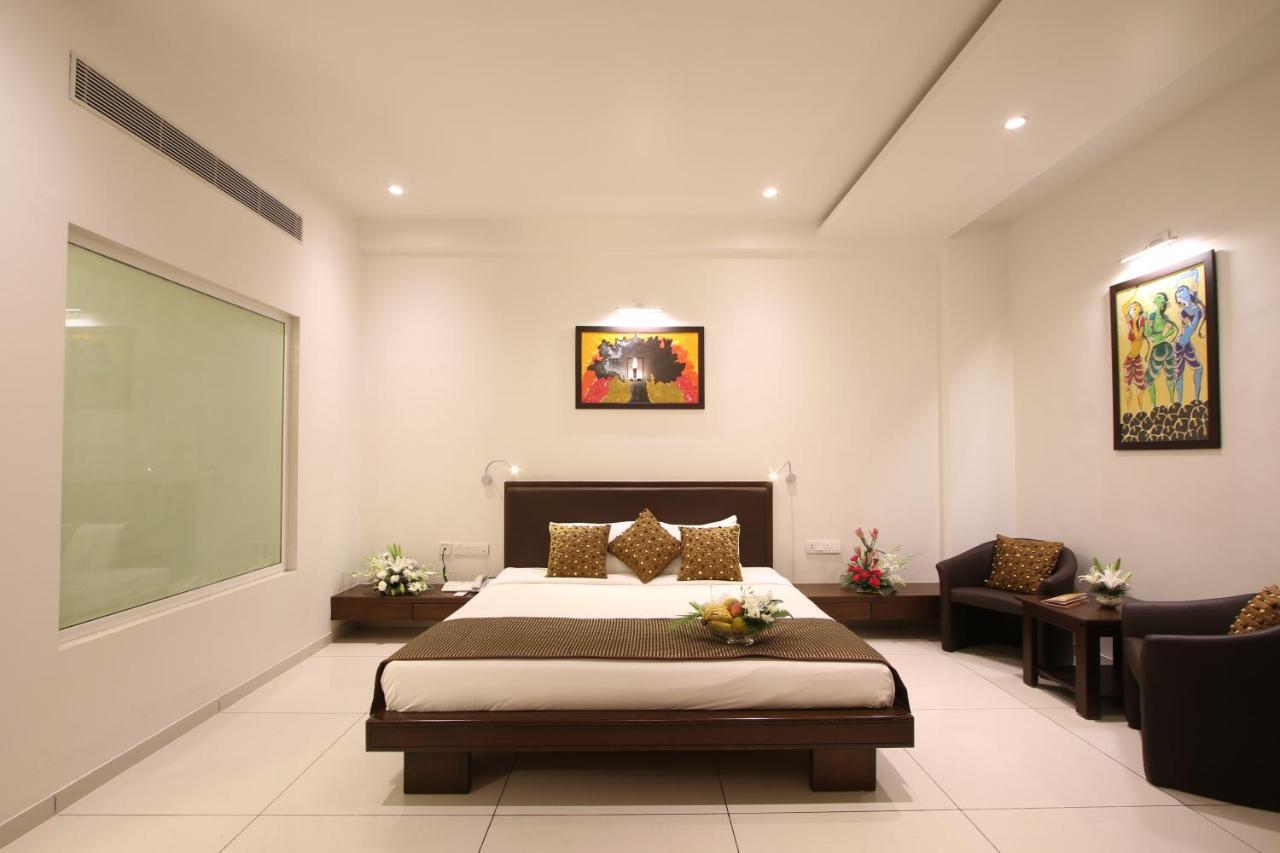 Prakruti Resort Vadodara Luaran gambar