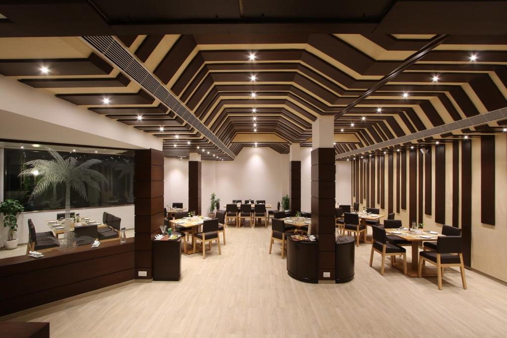 Prakruti Resort Vadodara Luaran gambar
