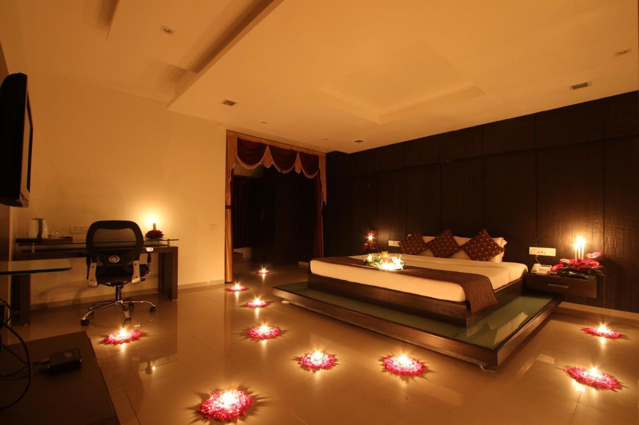 Prakruti Resort Vadodara Luaran gambar