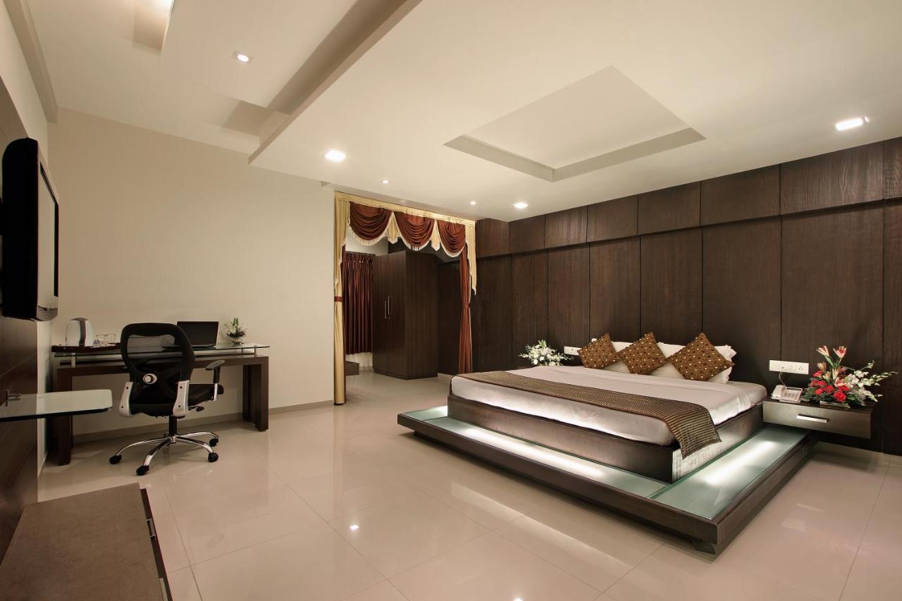 Prakruti Resort Vadodara Luaran gambar